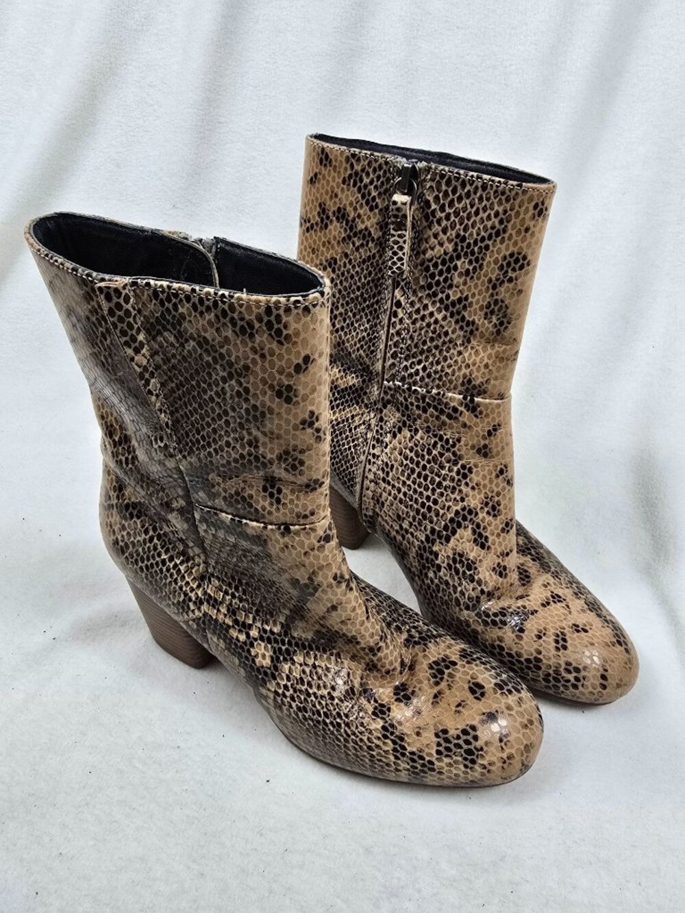 Seychelles Wild Ride Size 7.5 Python Pattern Ankle Boots Side Zipper Chunky Heel